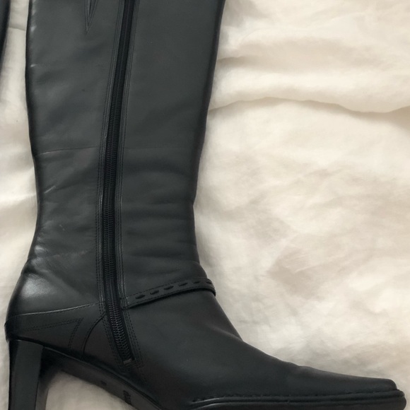 ECCO BLACK LEATHER ZIPPER BOOTS (39) NIB - Picture 4 of 16